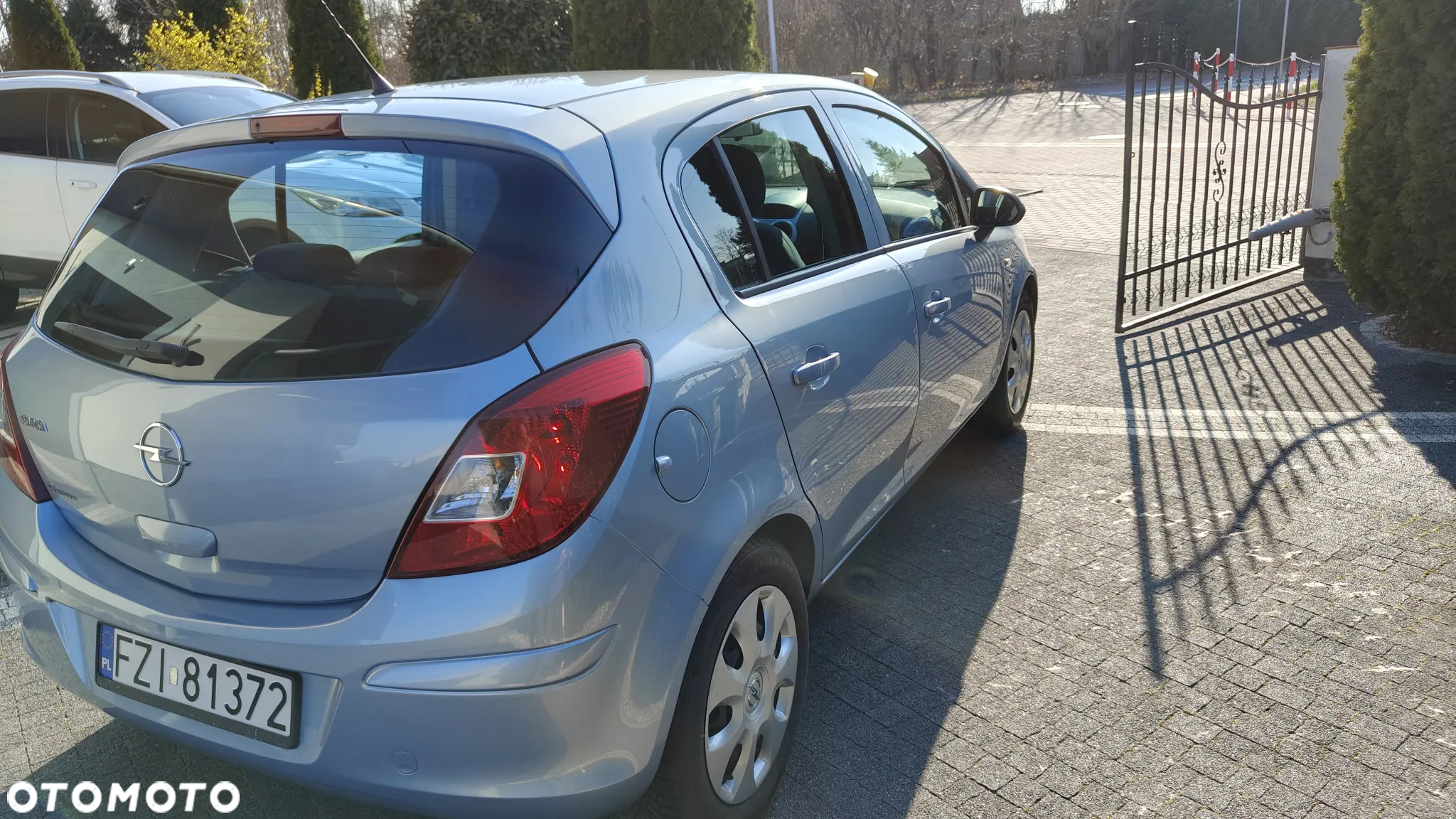 Opel Corsa 1.2 16V Cosmo - 5