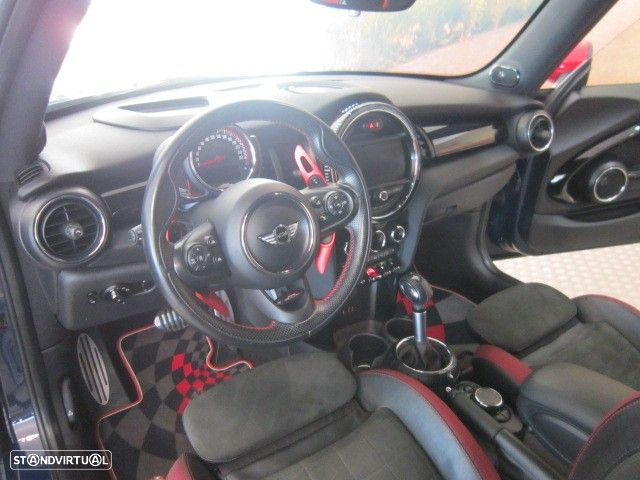 MINI 3 Portas John Cooper Works Auto Desportiva - 34