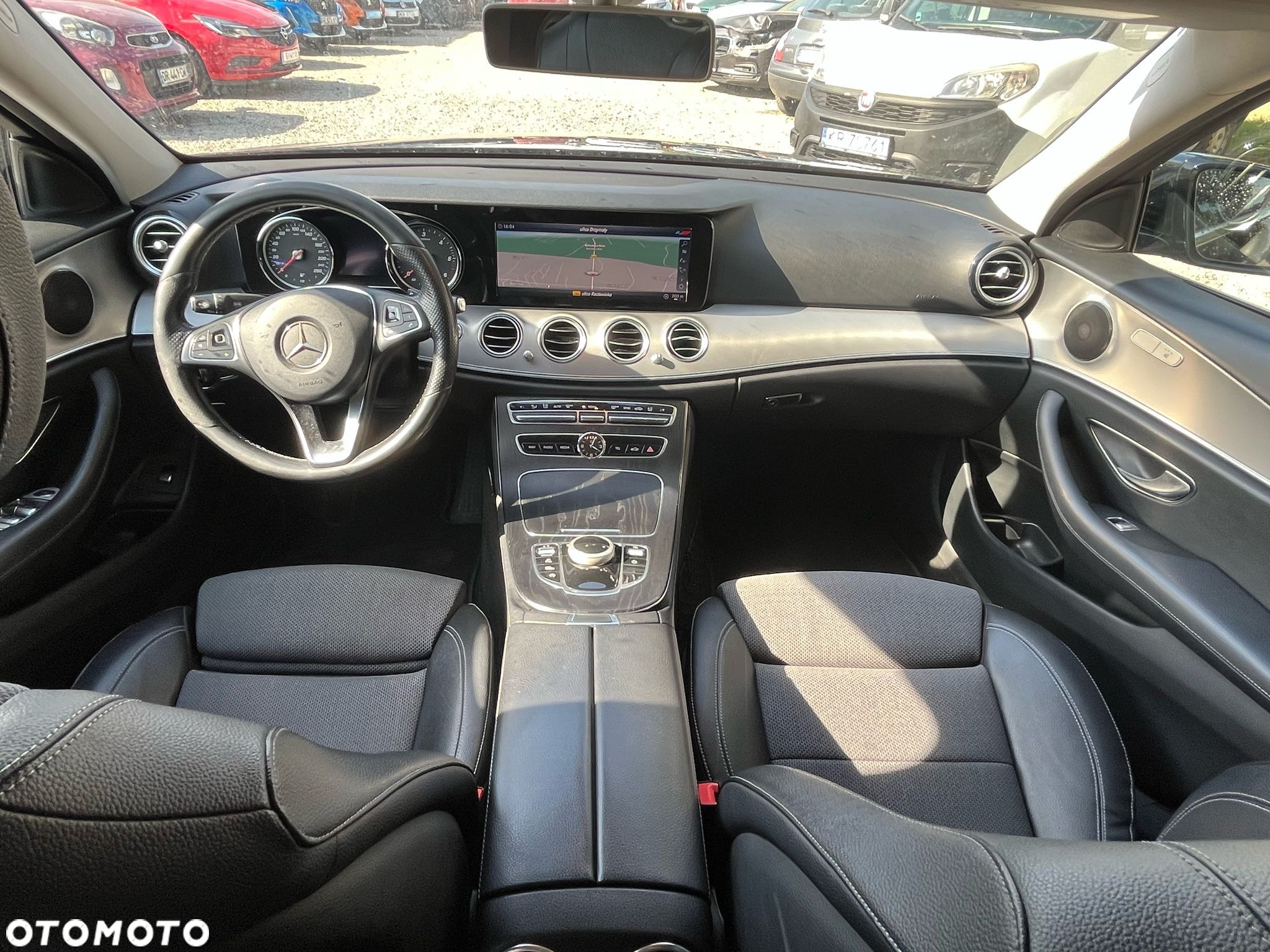 Mercedes-Benz Klasa E 220 d 9G-TRONIC AMG Line - 26