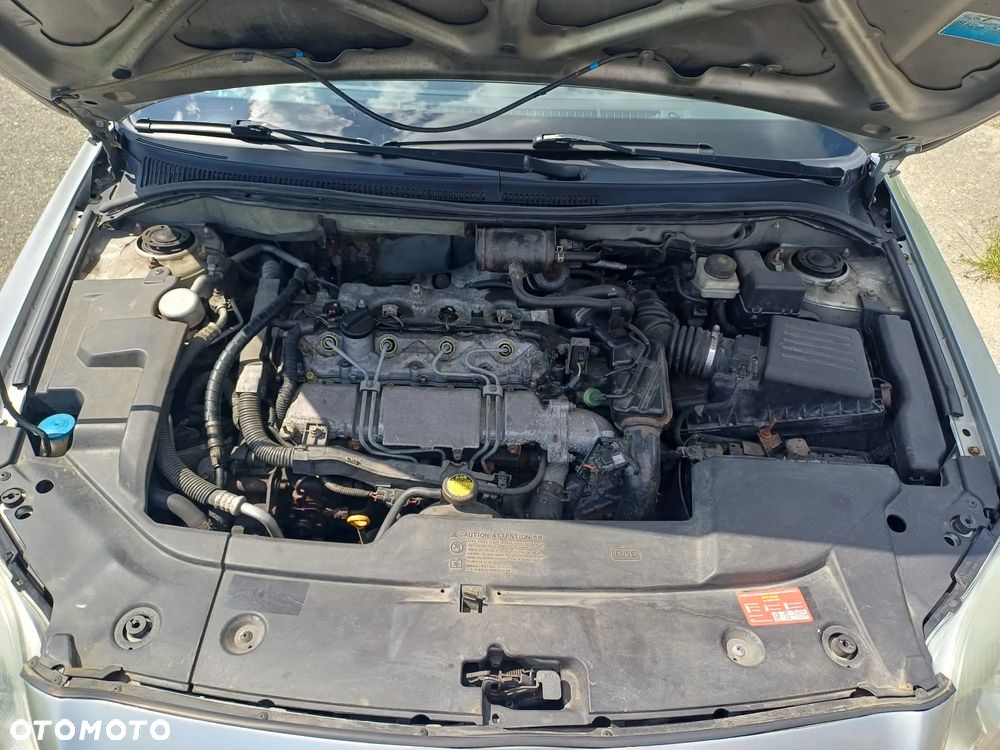 Toyota Avensis 2.0 D-4D Sol Plus - 9