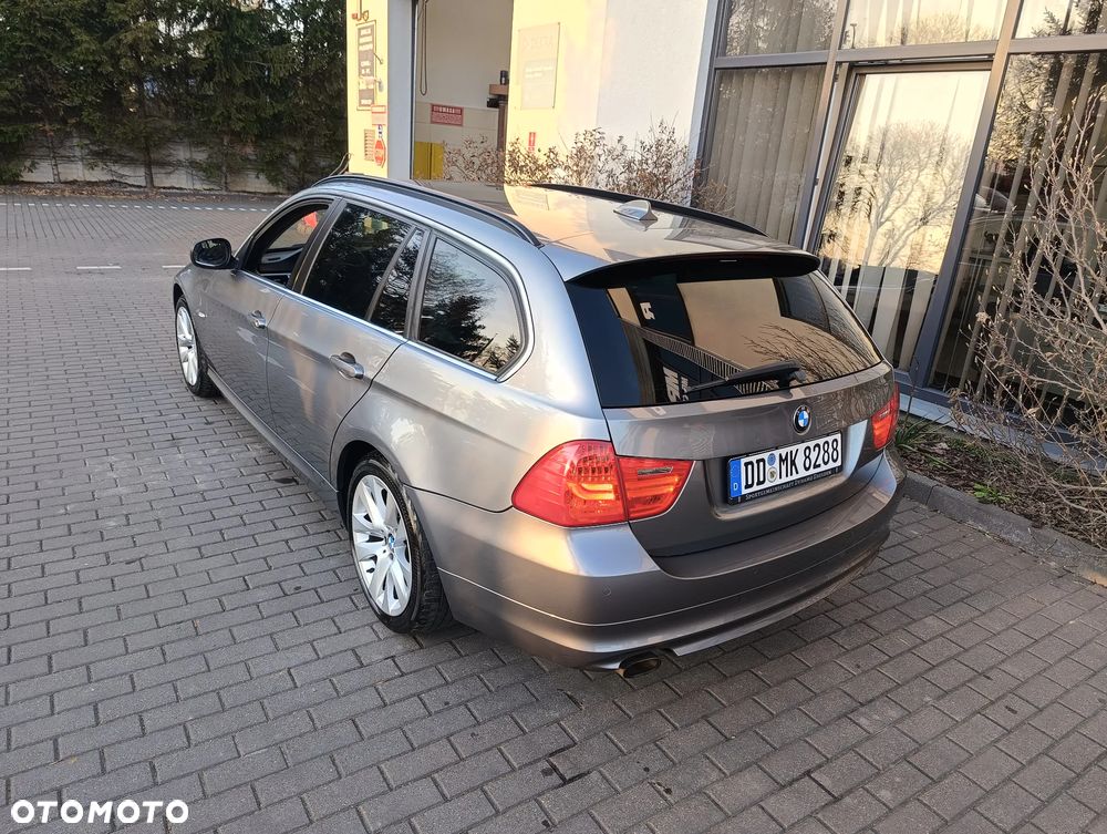 BMW Seria 3 320d DPF Edition Exclusive - 30