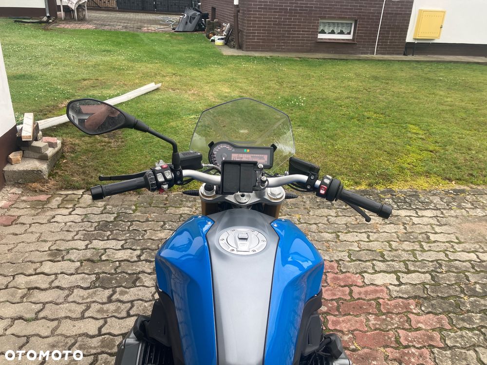 BMW R - 6