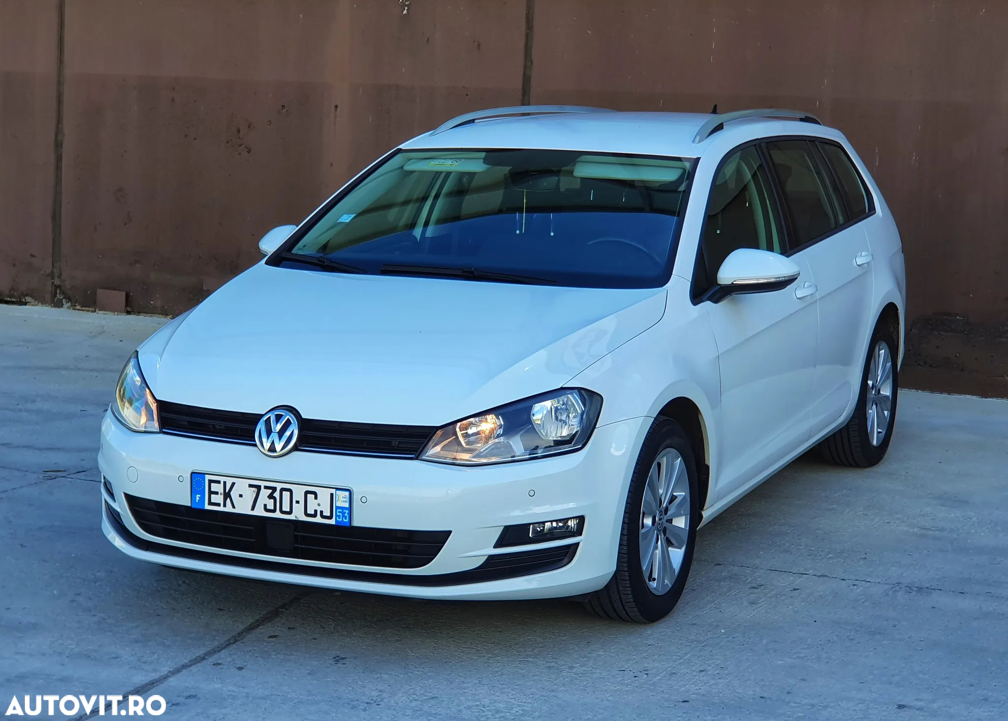 Volkswagen Golf 1.6 TDI BlueMotion Comfortline - 3
