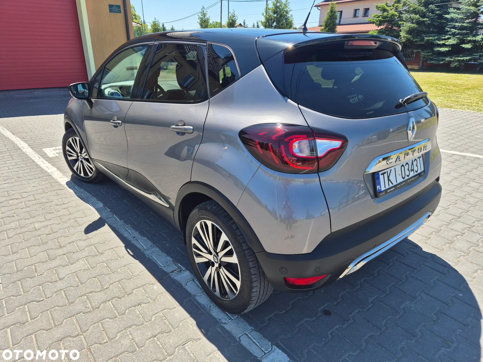 Renault Captur 1.3 TCe Intens EDC - 4