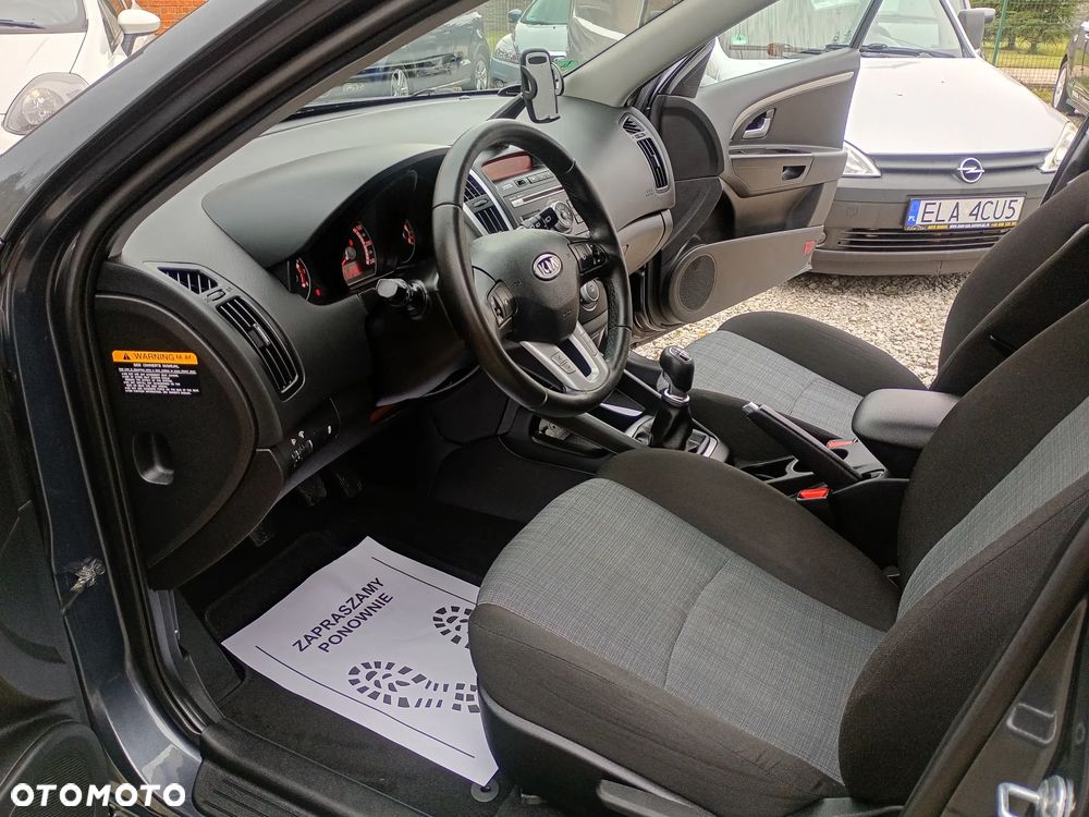 Kia Ceed - 6