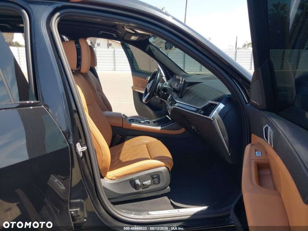BMW X7 - 10
