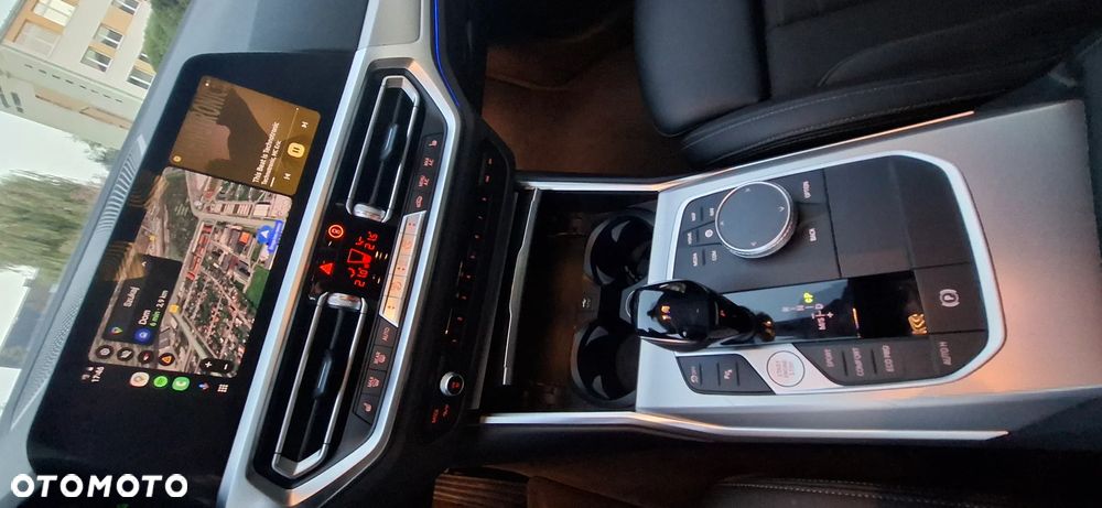 BMW Seria 3 320d Sport Line - 11