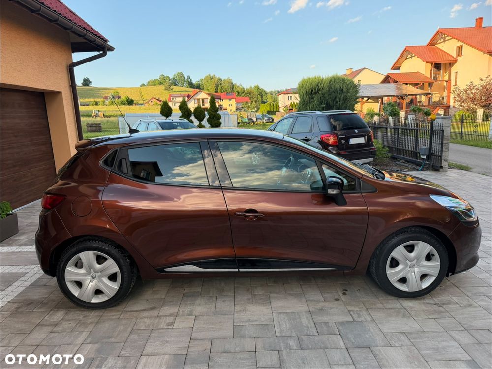 Renault Clio 1.2 16V Intens - 23