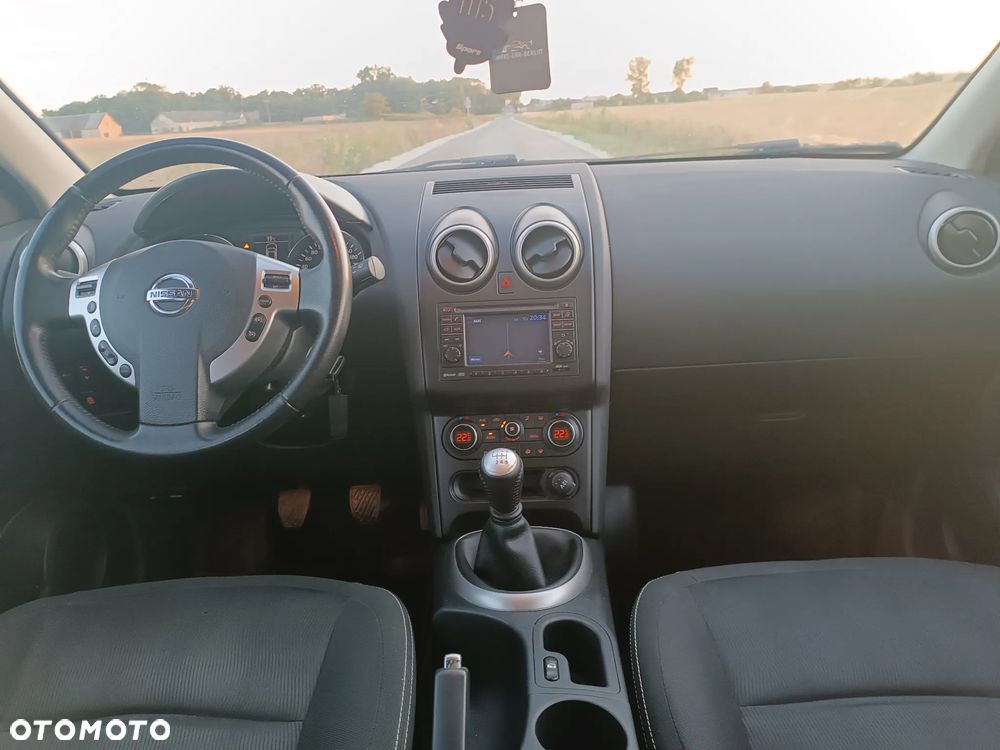 Nissan Qashqai+2 - 14