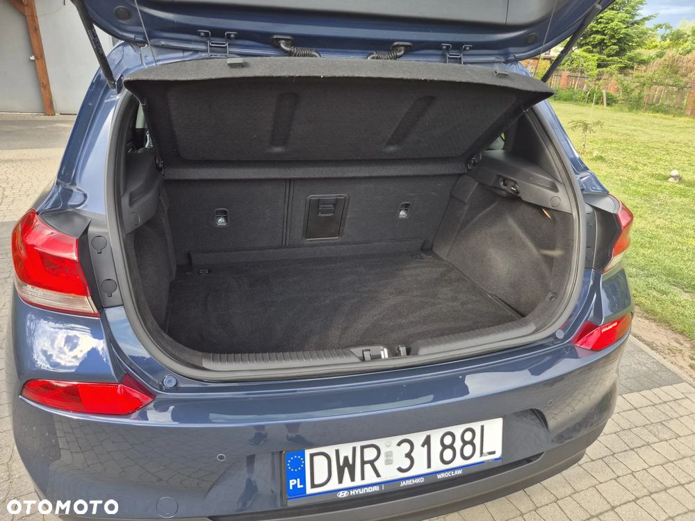 Hyundai i30 1.4 T-GDI Premiere Luxury - 23