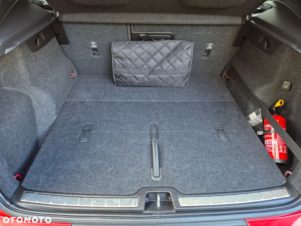 Volvo XC 40 D3 SCR R-Design - 23