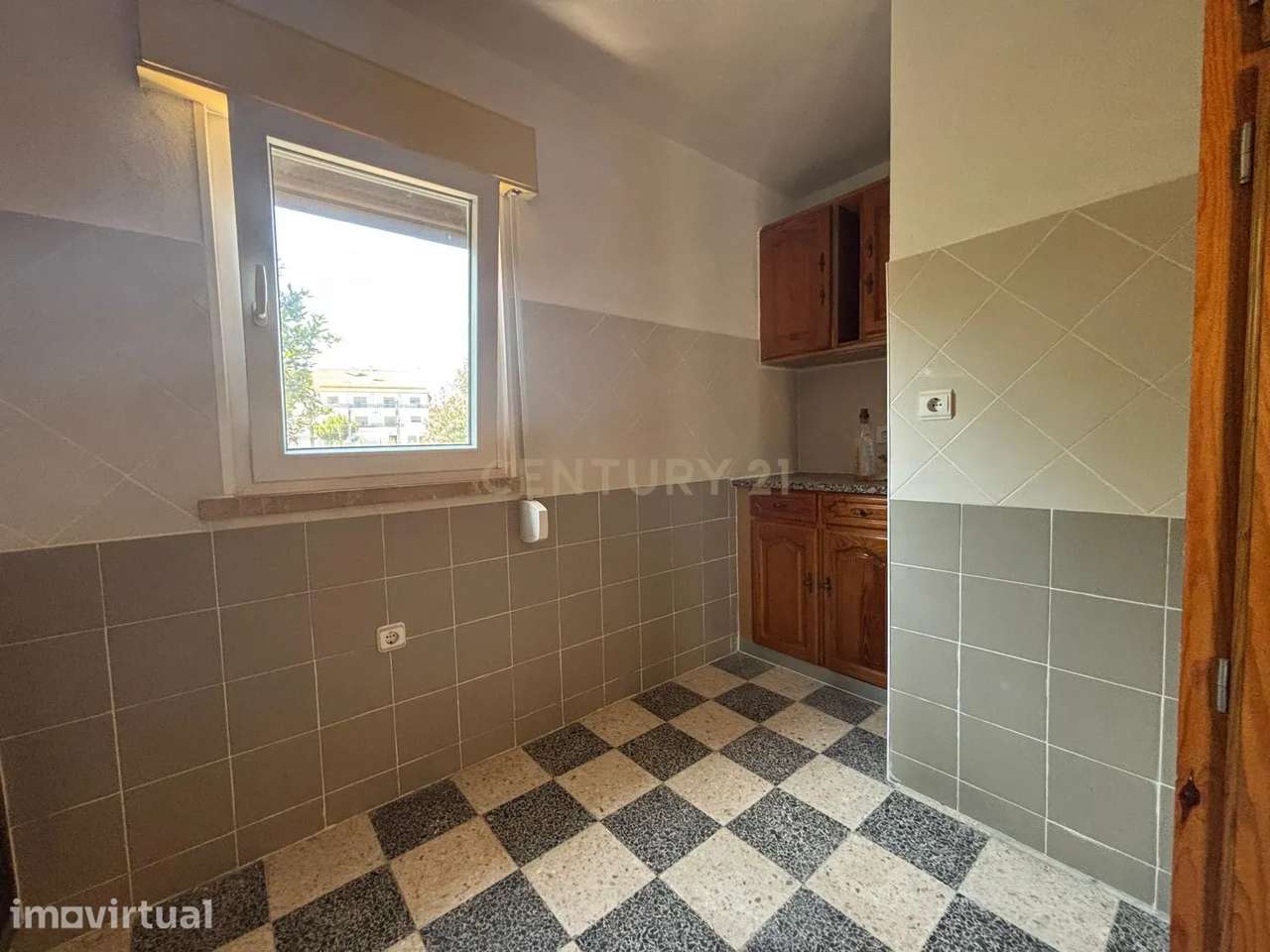 1º andar de moradia renovada em Pombal com Vista para o Campo - Arrend - Grande imagem: 4/16