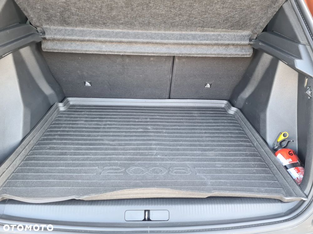 Peugeot 2008 1.2 PureTech GT Pack S&S EAT8 - 14