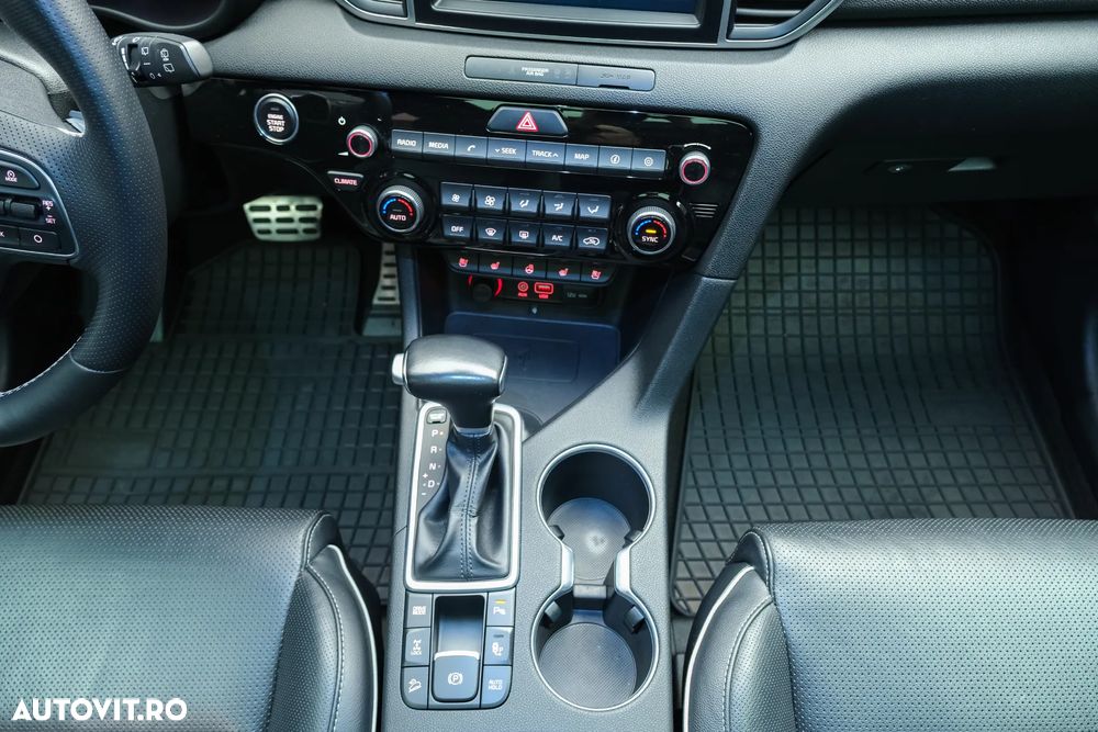 Kia Sportage 2.0 DSL 8AT HP 4x4 GT Line - 35