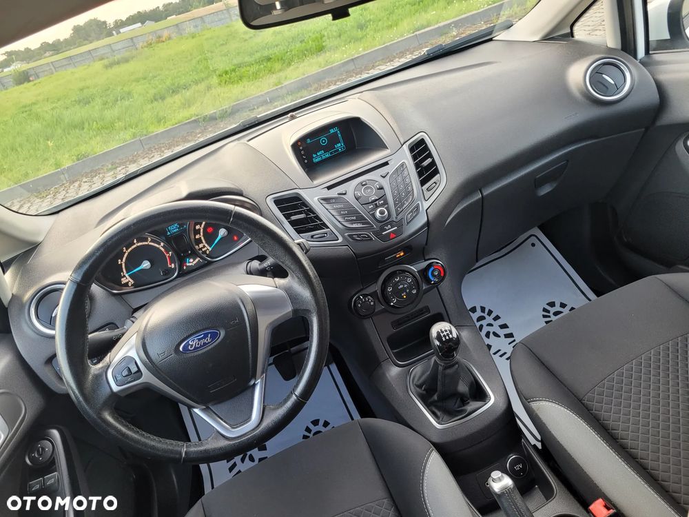 Ford Fiesta - 22