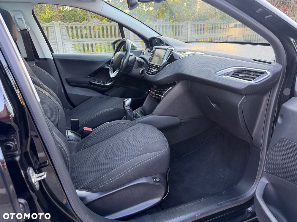 Peugeot 208 1.6 BlueHDi Active S&S - 17