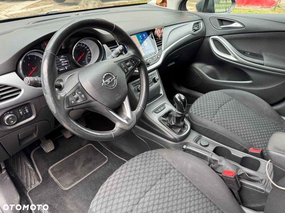 Opel Astra 1.4 T Enjoy - 11