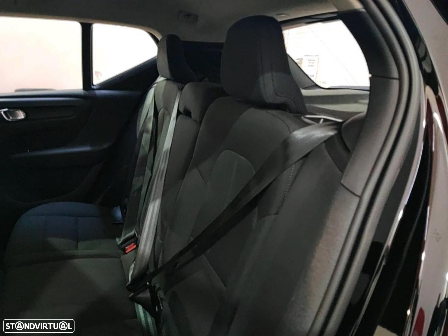 Volvo XC 40 1.5 T2 Momentum - 7