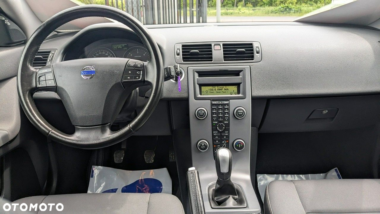 Volvo V50 - 24
