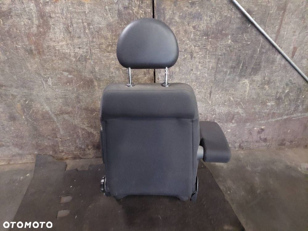 FOTEL LEWY PRZÓD + PODŁOKIETNIK KIEROWCY OPEL MERIVA A LIFT - 3