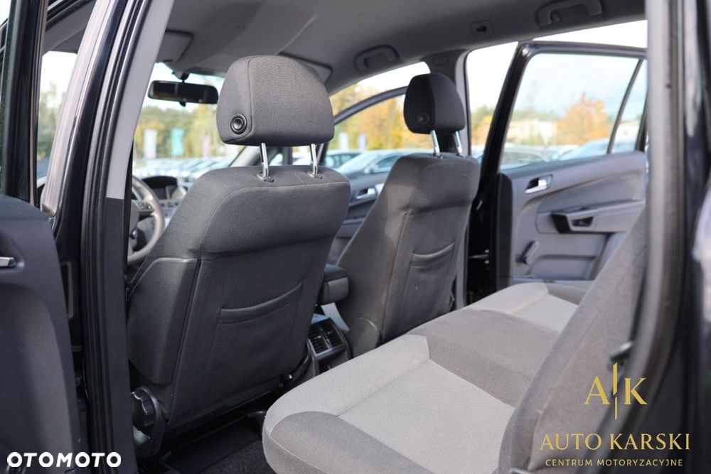Opel Zafira - 17