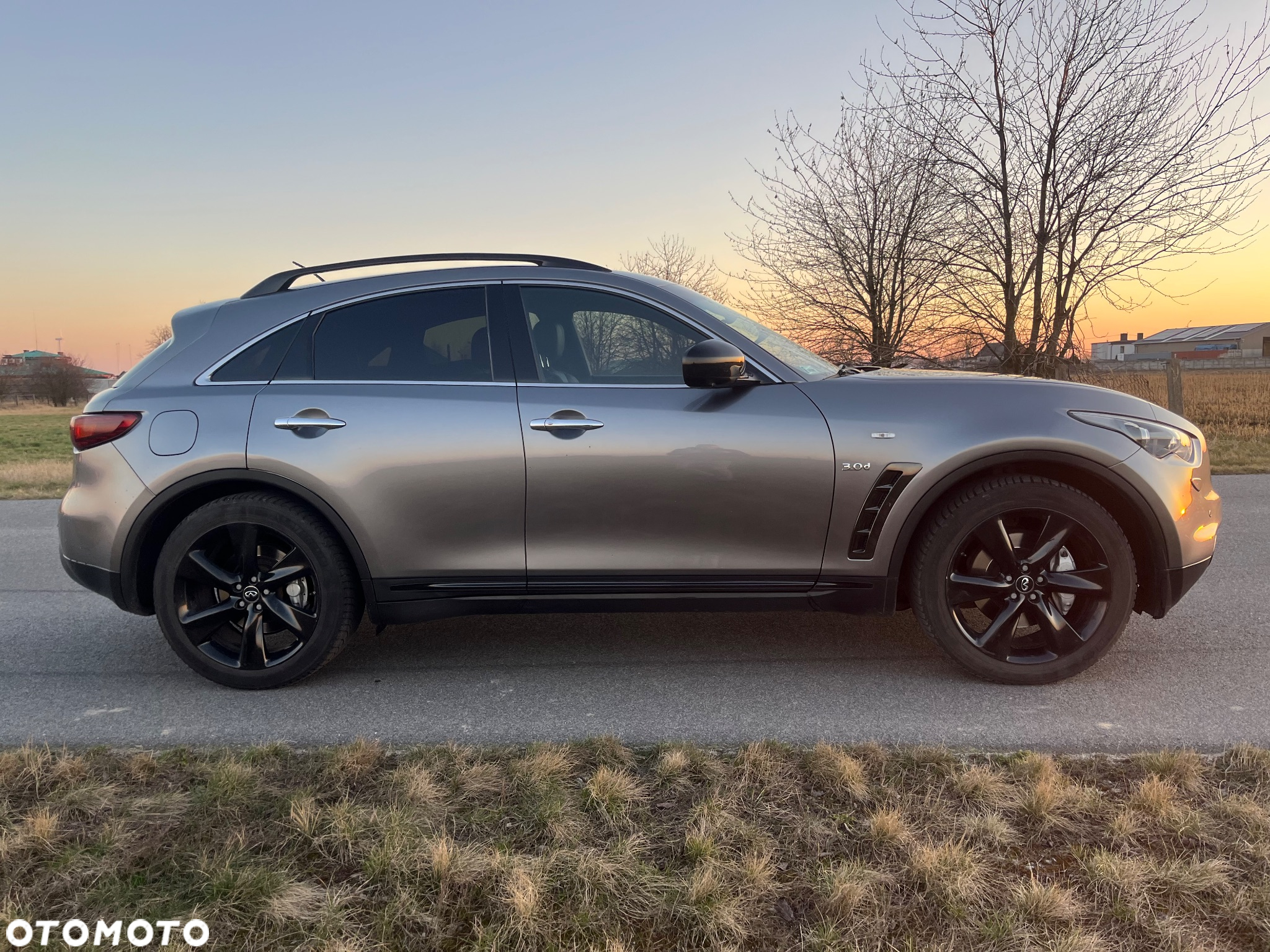 Infiniti QX70 3.0d S - 6