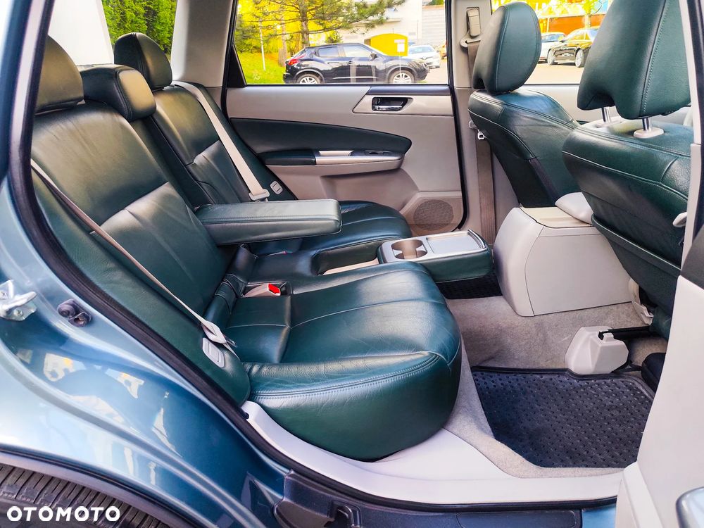 Subaru Forester 2.0 XE NAV Euro5 - 14