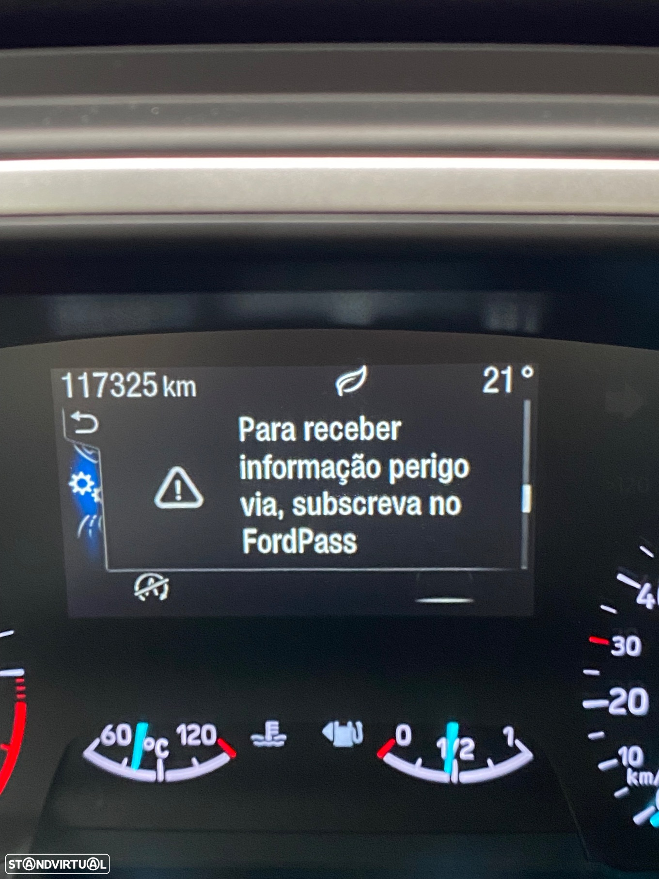 Ford Focus SW 1.5 EcoBlue S&S TITANIUM DESIGN - 42