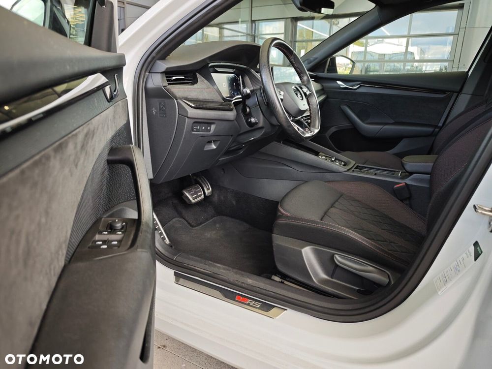 Skoda Octavia 2.0 TDI RS DSG - 12