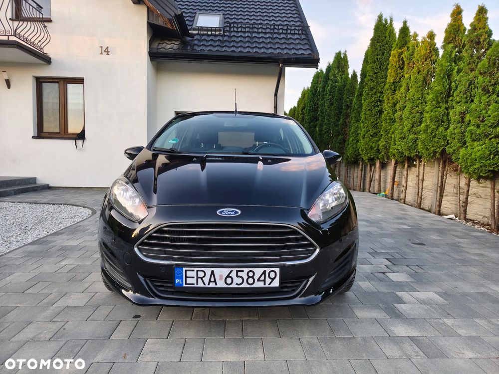 Ford Fiesta - 25