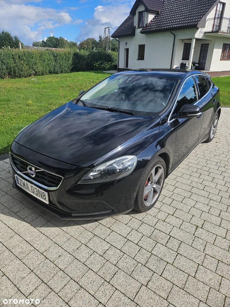 Volvo V40 D4 Summum - 1