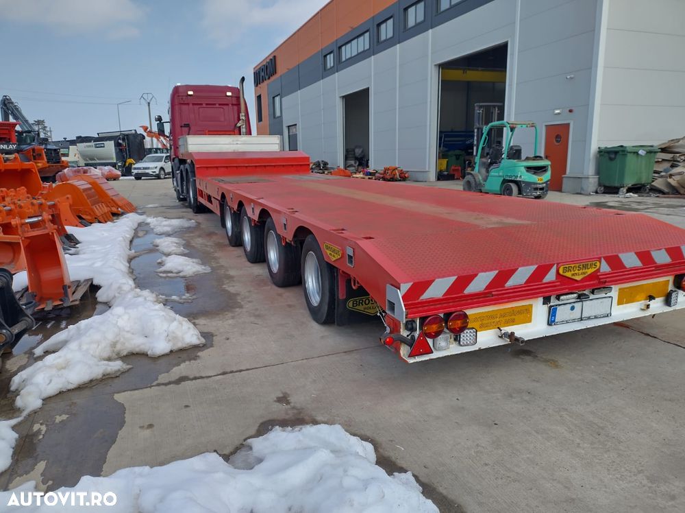 Broshuis 4AUO-4 axe, EXTENSIBILA, 2 axe viratoare, axe GIGANT, Masa propie 10,8t, Carte identitate RAR, inaltime podea 0,89m, lungime podea 9m, latime 2,55m, extensibila lateral la 3m-PROMOTIE 29.000 EUR+Tva - 17