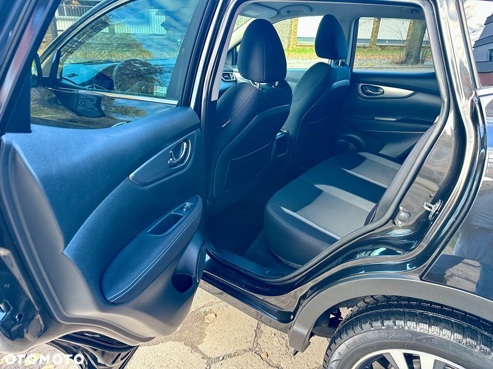 Nissan Qashqai 1.6 DIG-T N-Connecta - 18