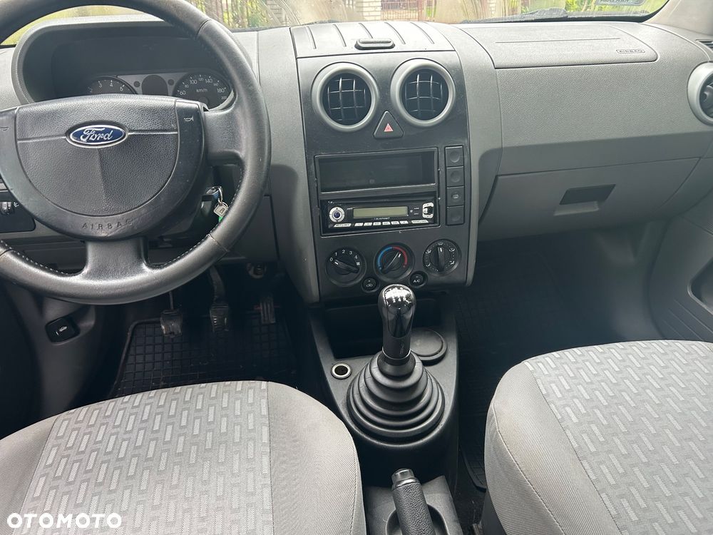 Ford Fusion 1.4 Ambiente - 4