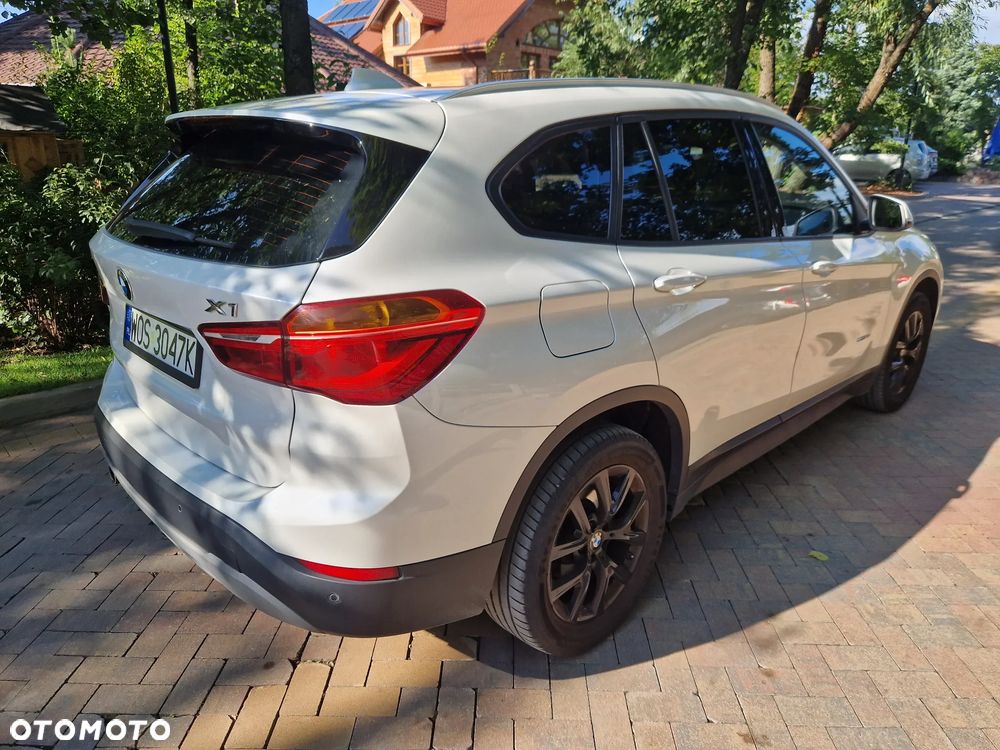 BMW X1 sDrive16d - 18