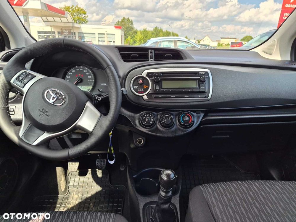 Toyota Yaris - 7