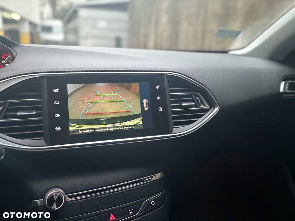 Peugeot 308 - 17