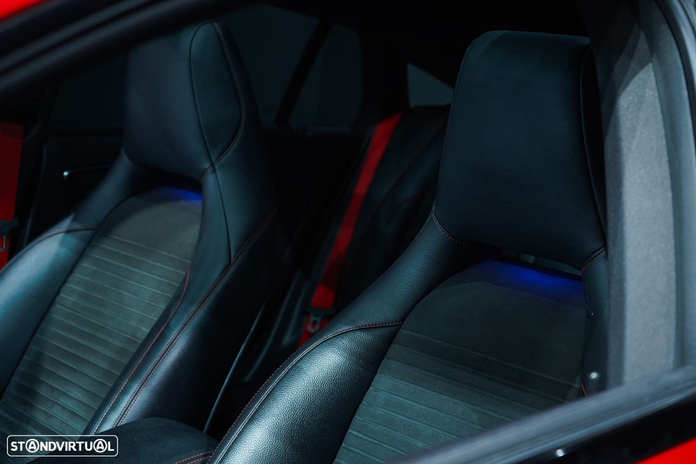 Mercedes-Benz CLA 220 d 7G-DCT AMG Line - 12