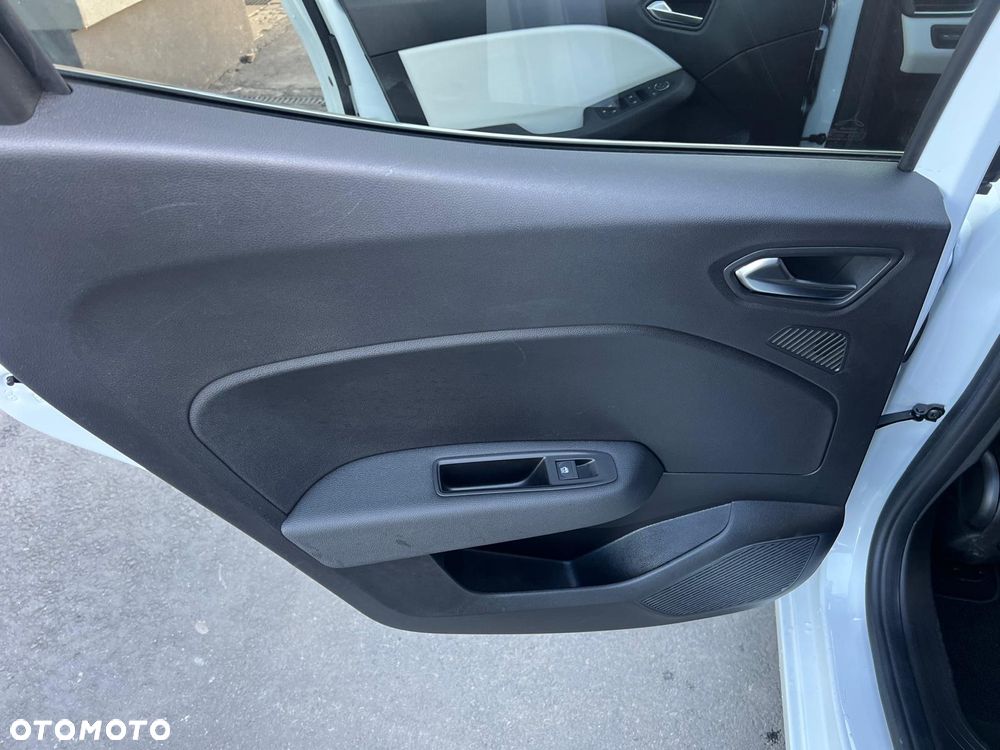 Renault Clio - 39