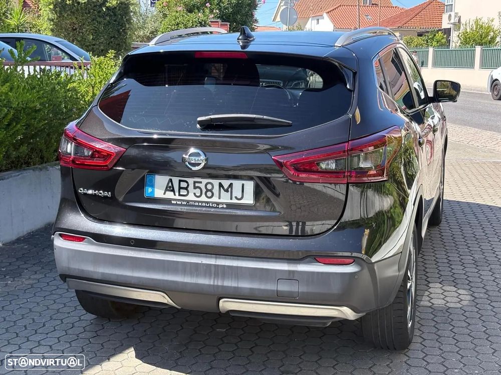 Nissan Qashqai 1.5 dCi N-Connecta J18 - 21