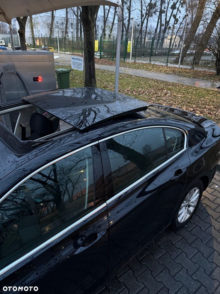 Volkswagen Passat 1.6 TDI SCR DSG Comfortline - 13