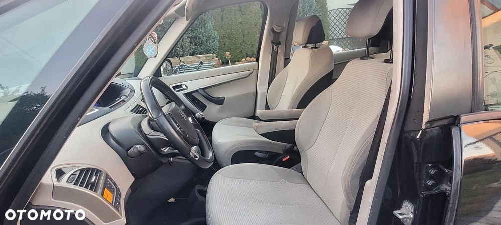 Citroën C4 Picasso - 23
