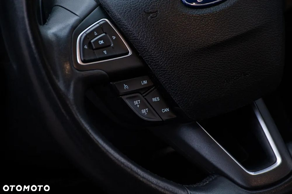 Ford Focus 2.0 TDCi Titanium ASS PowerShift - 36