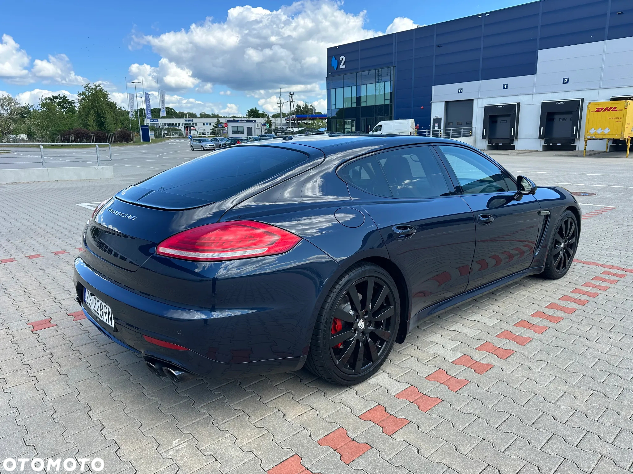 Porsche Panamera Standard - 4