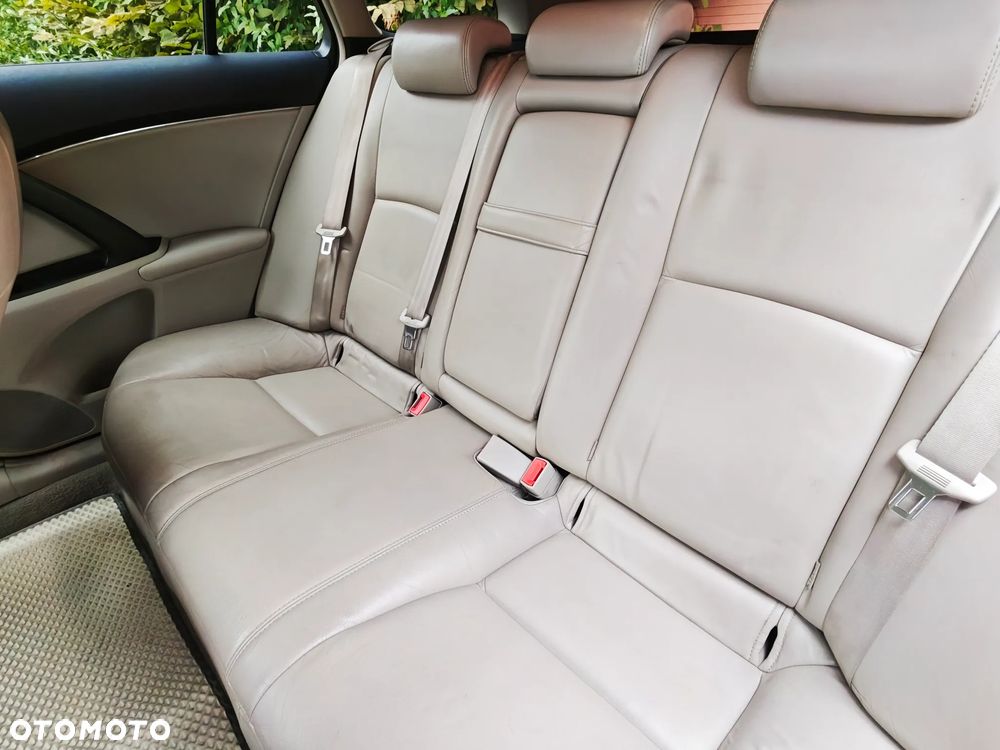 Toyota Avensis 2.0 Prestige EU5 MS - 10