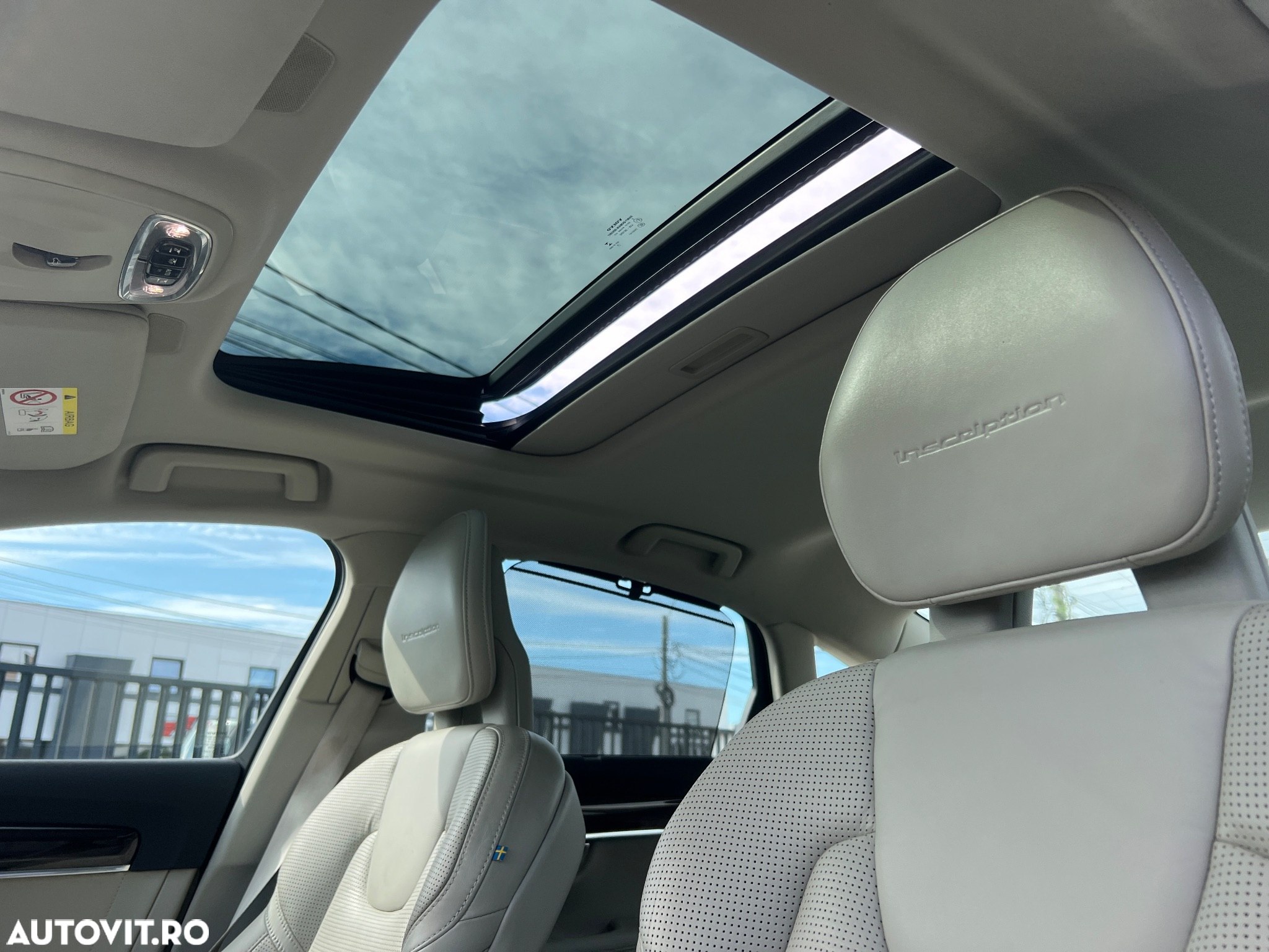 Volvo S90 D5 AWD Geartronic Inscription - 26