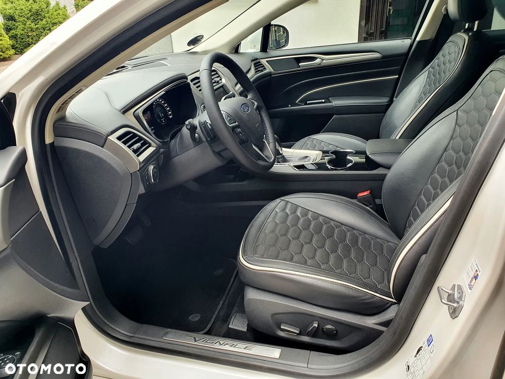 Ford Mondeo Vignale 2.0 TDCi 4WD PowerShift - 17