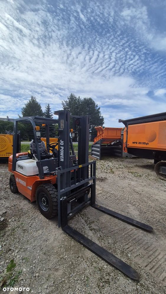 Manitou NOWY WÓZEK WIDŁOWY CPCD 25 DIESEL - 7