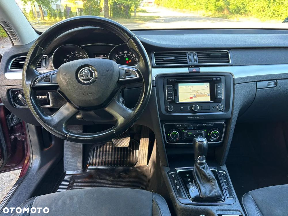 Skoda Superb 2.0 TDI 4x4 Platinum DSG - 32