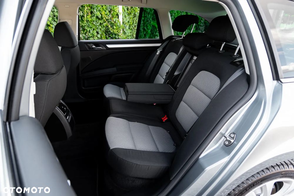 Skoda Superb 1.8 TSI FAMILY - 21